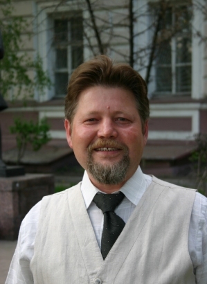 Козлов Владимир Васильевич ЯрГУ им. П. Г. Демидова, заведующий кафедрой социальной и политической психологии, президент МАПН, доктор психологических наук, профессор Академик МАПН, РАСО, БПА и др., первый вице-президент Ассоциации трансперсональной психологии и психотерапии